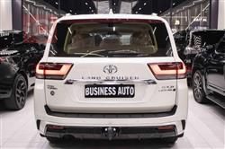 تۆیۆتا لاند کروزەر